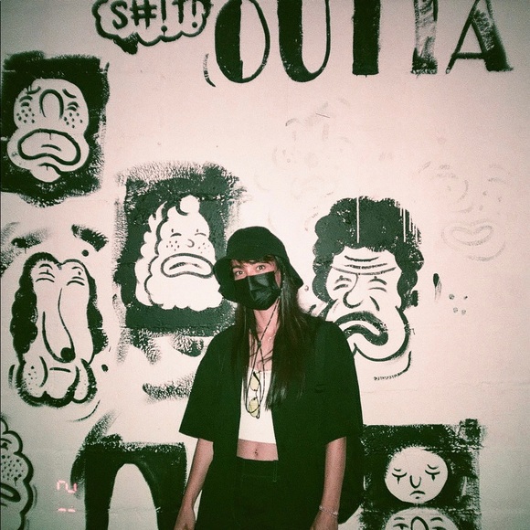 Meet your Posher, Leilani - Picture 1 of 1